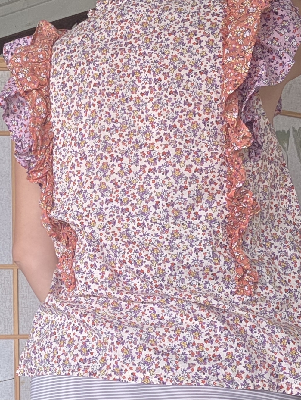 Ann Taylor Floral Ruffled V-Neck Sleeveless Top Cotton Ditzy Print Blouse - Picture 7 of 14